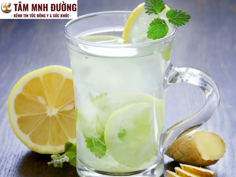 bài thuốc dân gian chữa rối loạn tiêu hóa bằng nước chanh ấm + muối